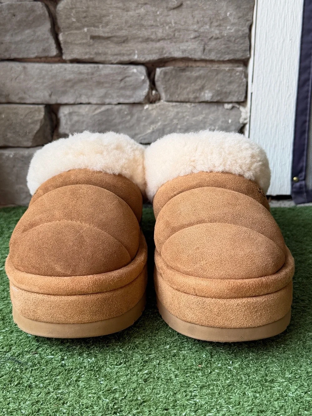 UGG Tazzlita Platform Chesnut Suede Women’s Slippers